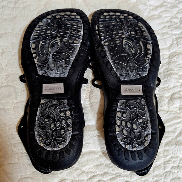 SKECHERS Women's Reggae Slim Forget Me Knot Strappy Memory Foam Sandals Black 9 - Picture 2 of 7